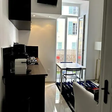 Vue Sur Le Port Lympia Charmant Studio Apartment Nice