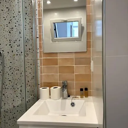 Apartament Vue Sur Le Port Lympia Charmant Studio Nicea